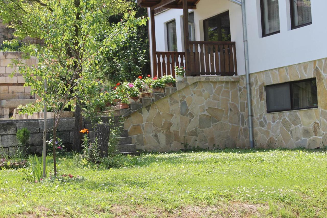 Neda'S House Hotel Cherven  Exterior photo