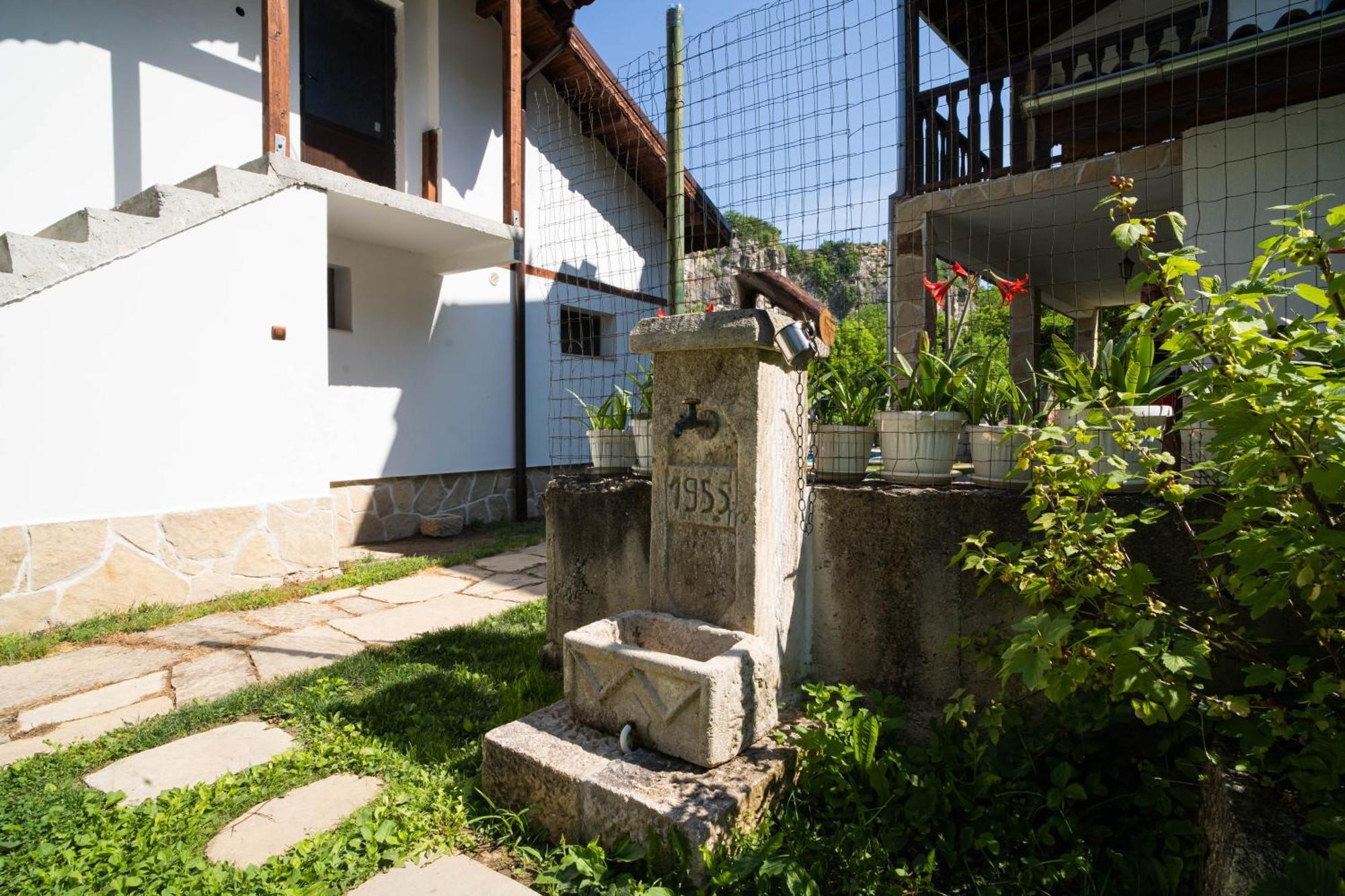 Neda'S House Hotel Cherven  Exterior photo