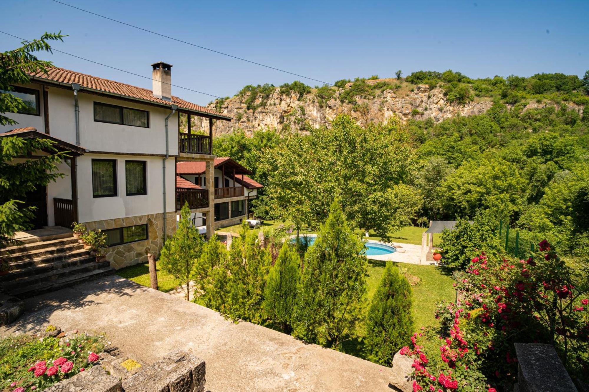 Neda'S House Hotel Cherven  Exterior photo